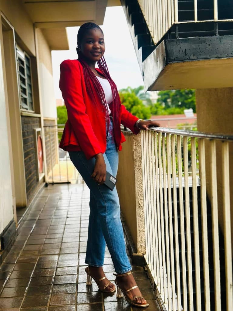 Anashe - Vice Director